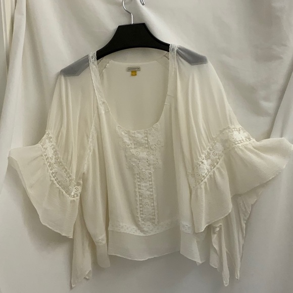 Flowing Scoop-neck 100% Silk Blouse with Lace Insets by Leifsdottir for 6, 8, 10 - Picture 3 of 15